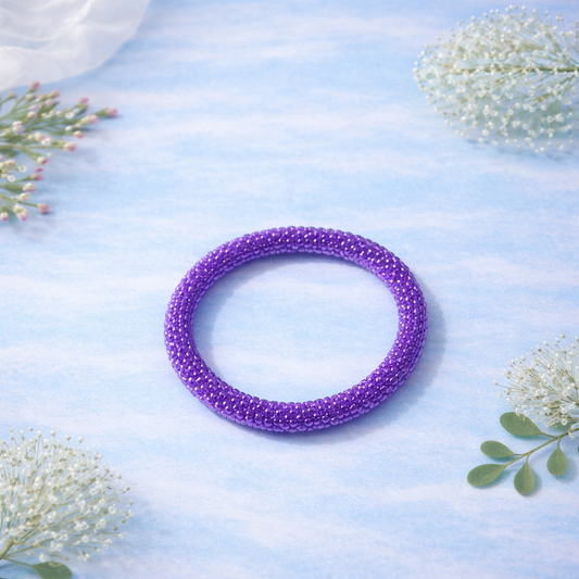 Handgefertigtes Armband in Lila – Schlupfarmband ohne Verschluss